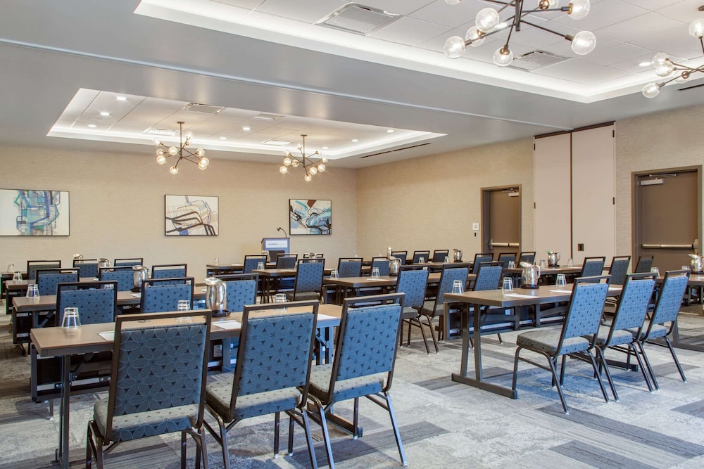 cambria hotel phoenix chandler fashion center
