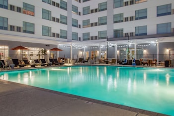 cambria hotel phoenix chandler fashion center