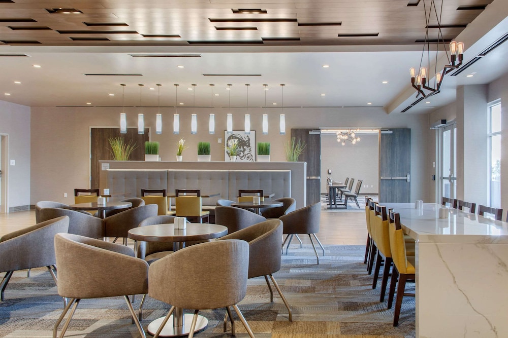 cambria hotel phoenix chandler fashion center