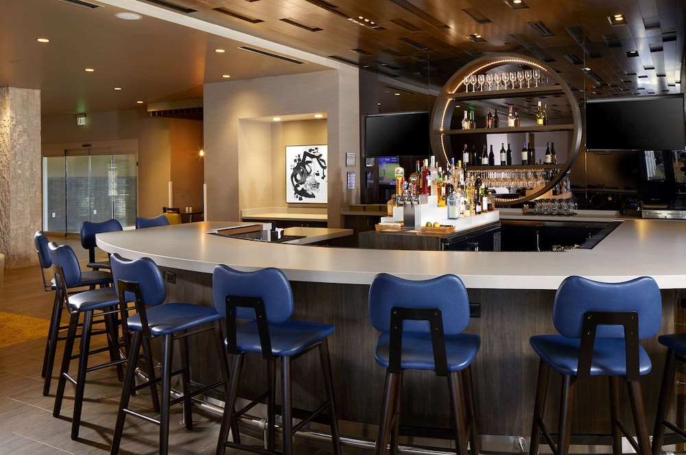 cambria hotel phoenix chandler fashion center
