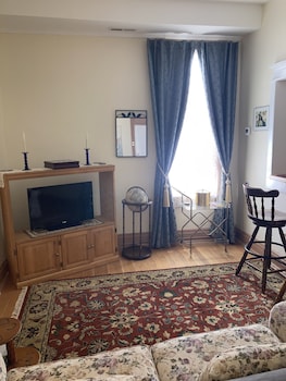 historic downtown capitol hotel vacation suites