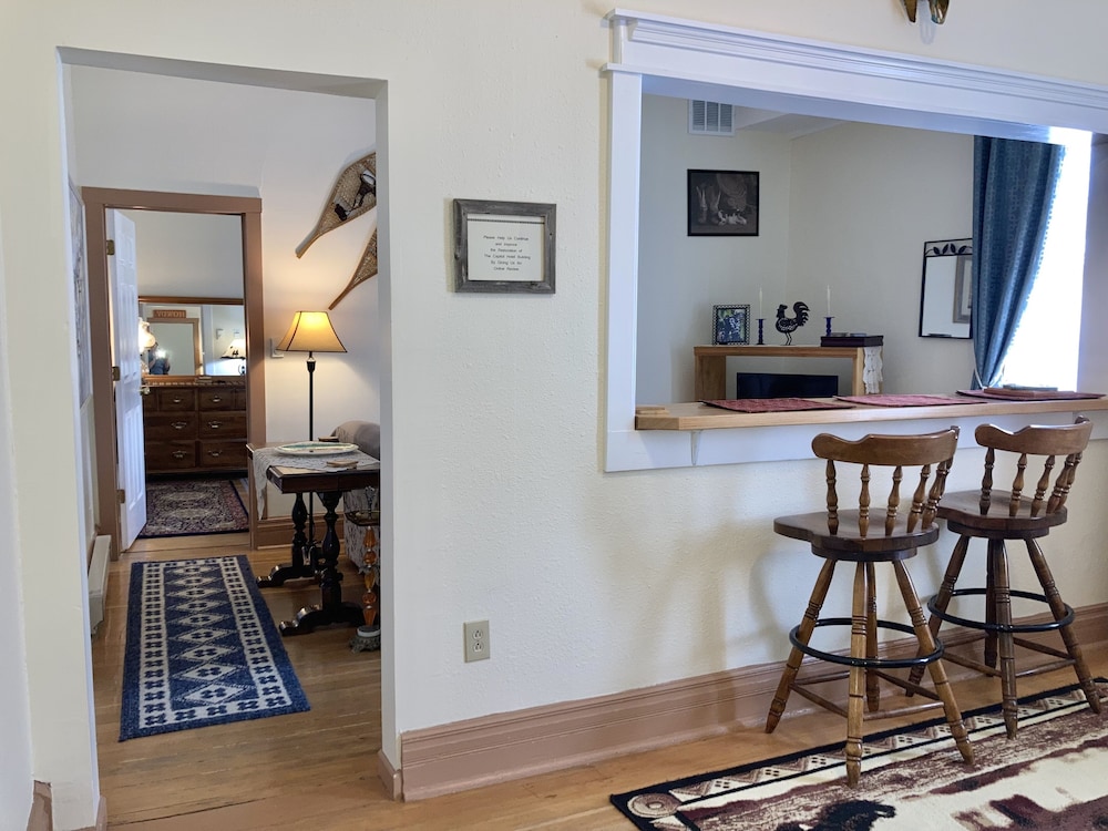 historic downtown capitol hotel vacation suites
