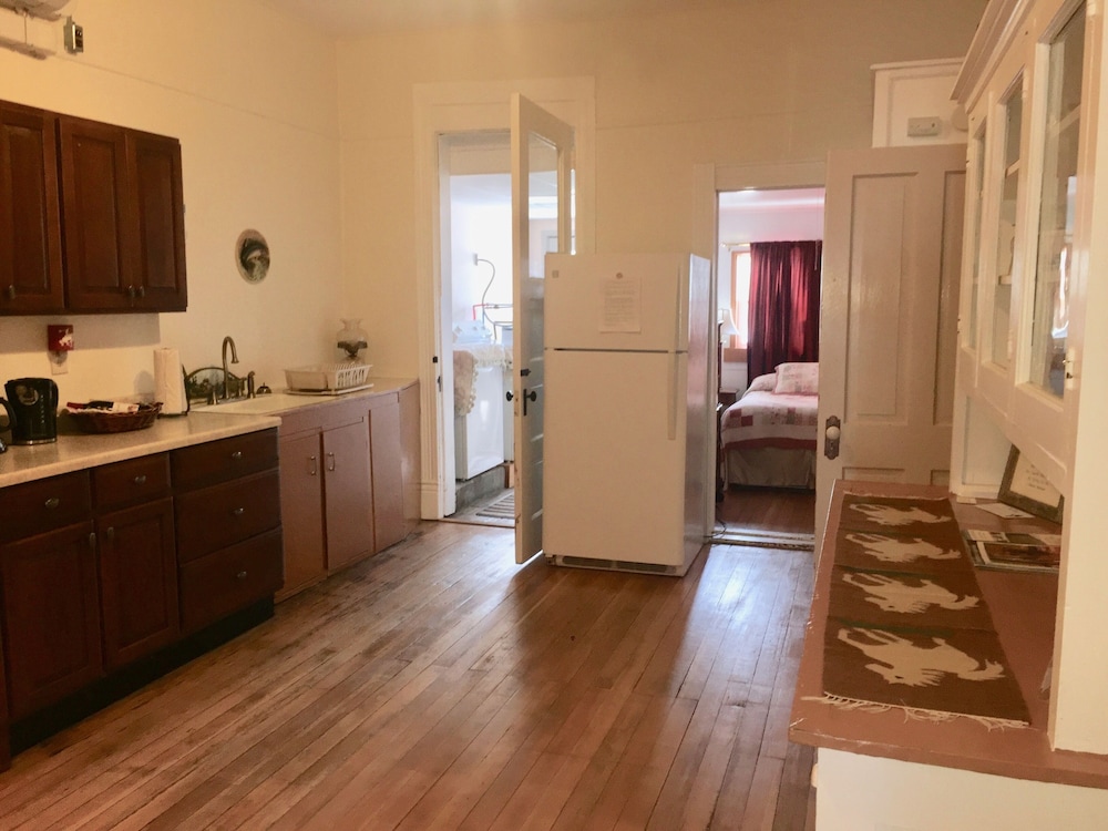 historic downtown capitol hotel vacation suites