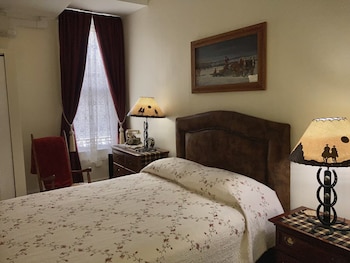 historic downtown capitol hotel vacation suites
