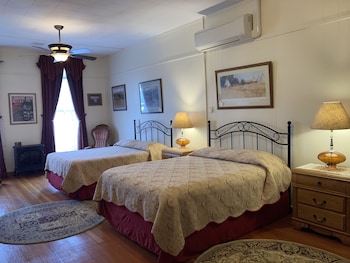 historic downtown capitol hotel vacation suites
