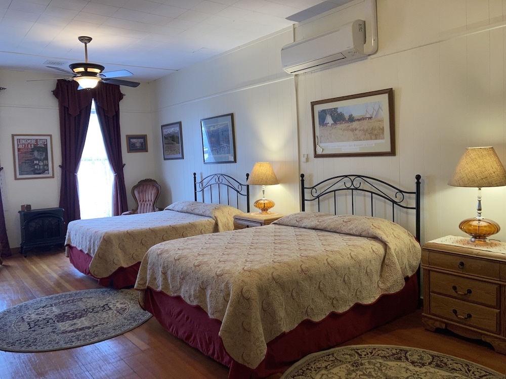 historic downtown capitol hotel vacation suites