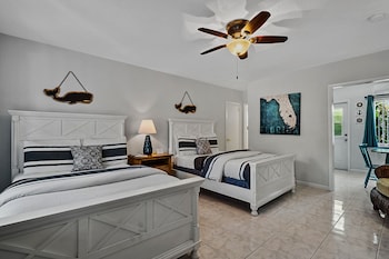 4145 by the sea inn and suites