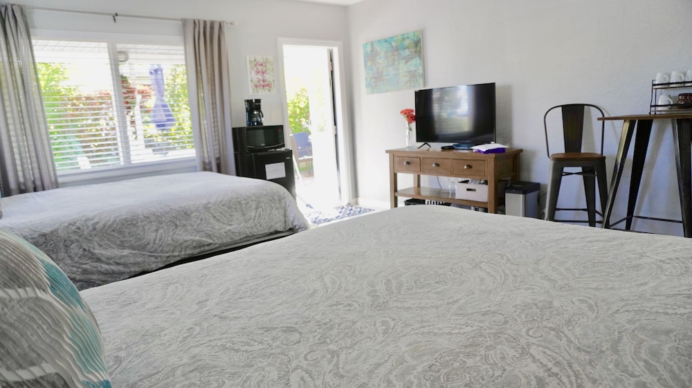 4145 by the sea inn and suites