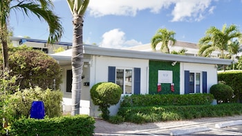 4145 by the sea inn and suites