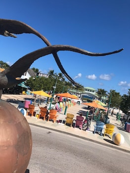 4145 by the sea inn and suites