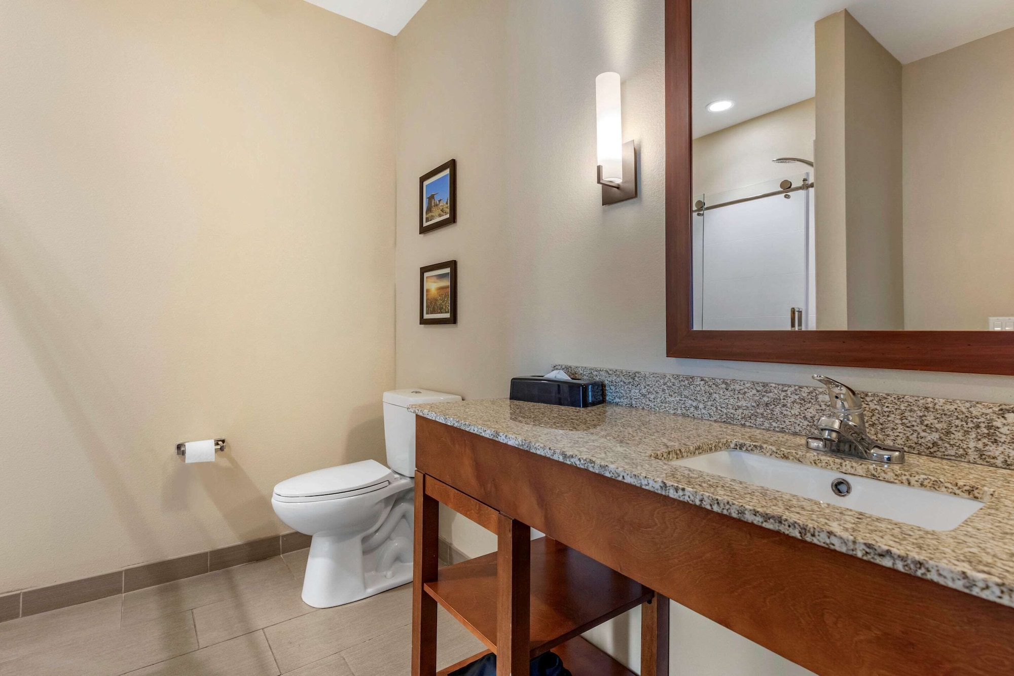 Comfort Inn & Suites,Cedar Crest>>Albuquerque,3 star