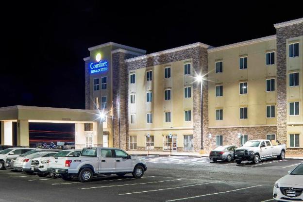 comfort inn and suites