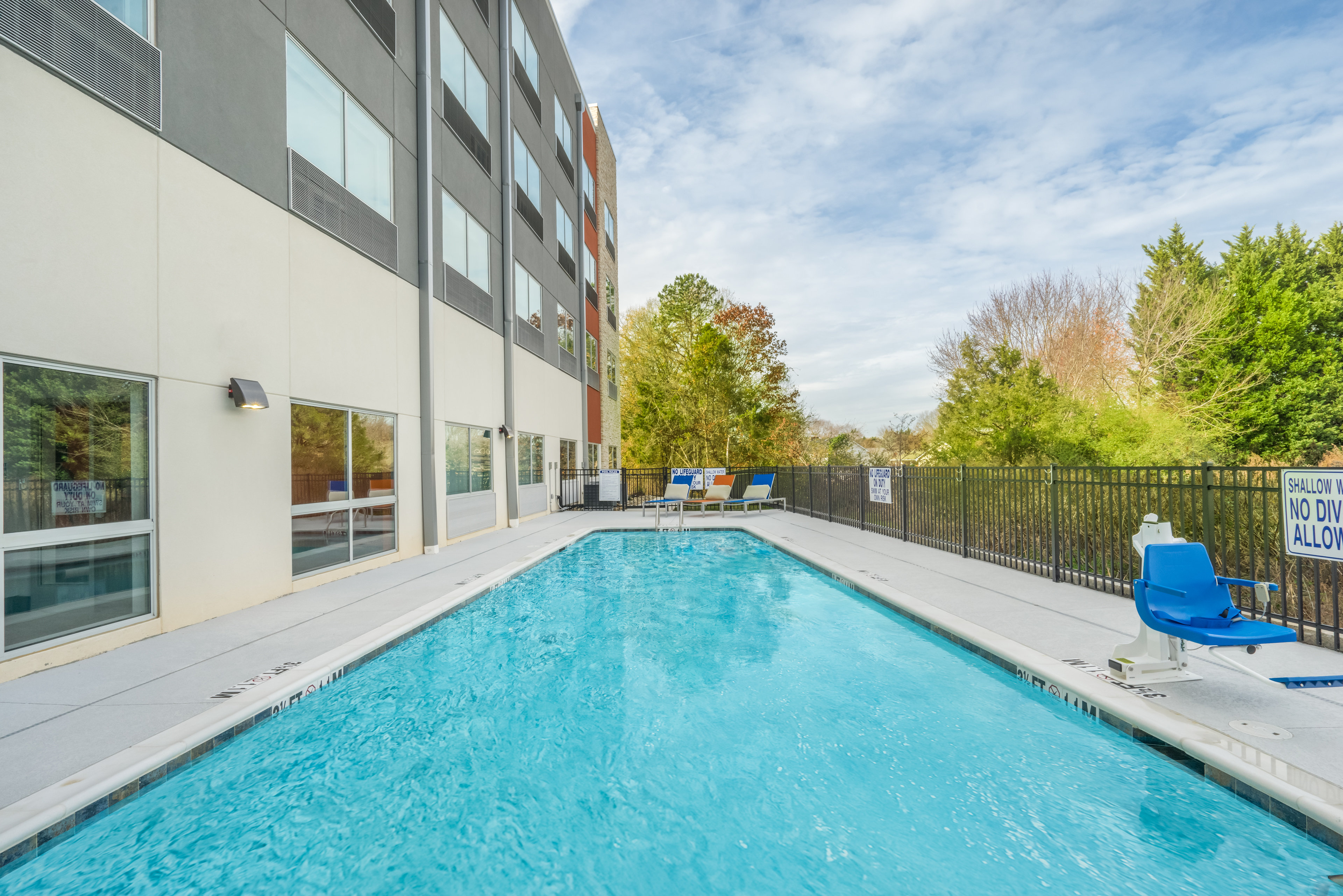 holiday inn express and suites greenville se simpsonville