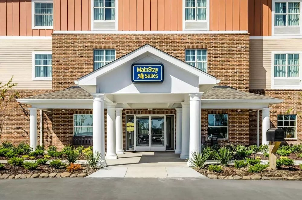 mainstay suites hackberry sportsmans lodge