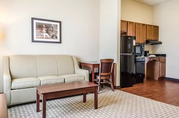 mainstay suites hackberry sportsmans lodge
