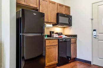 mainstay suites hackberry sportsmans lodge