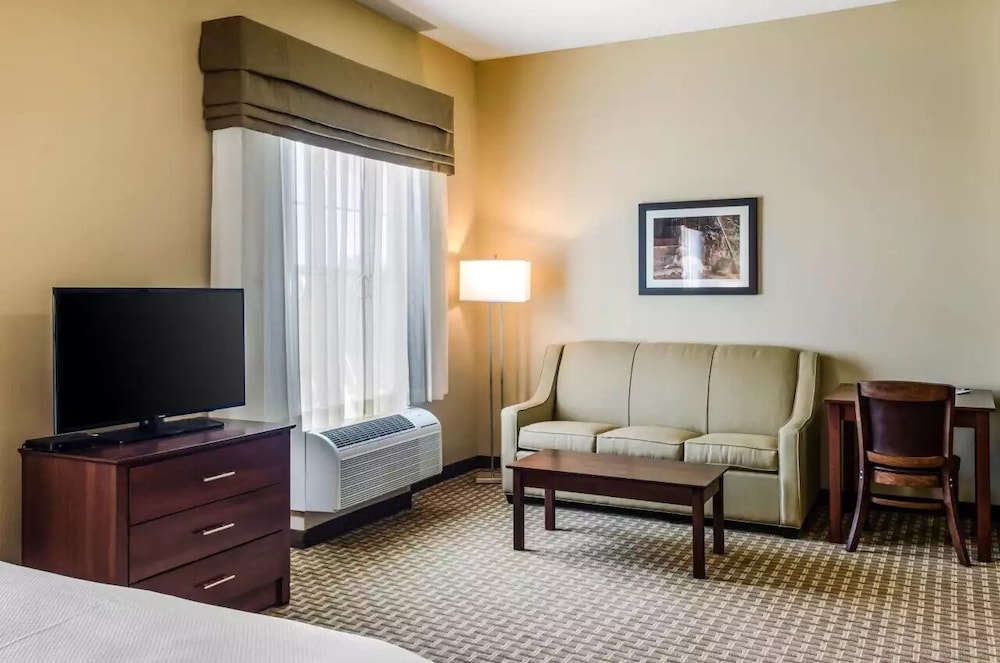mainstay suites hackberry sportsmans lodge
