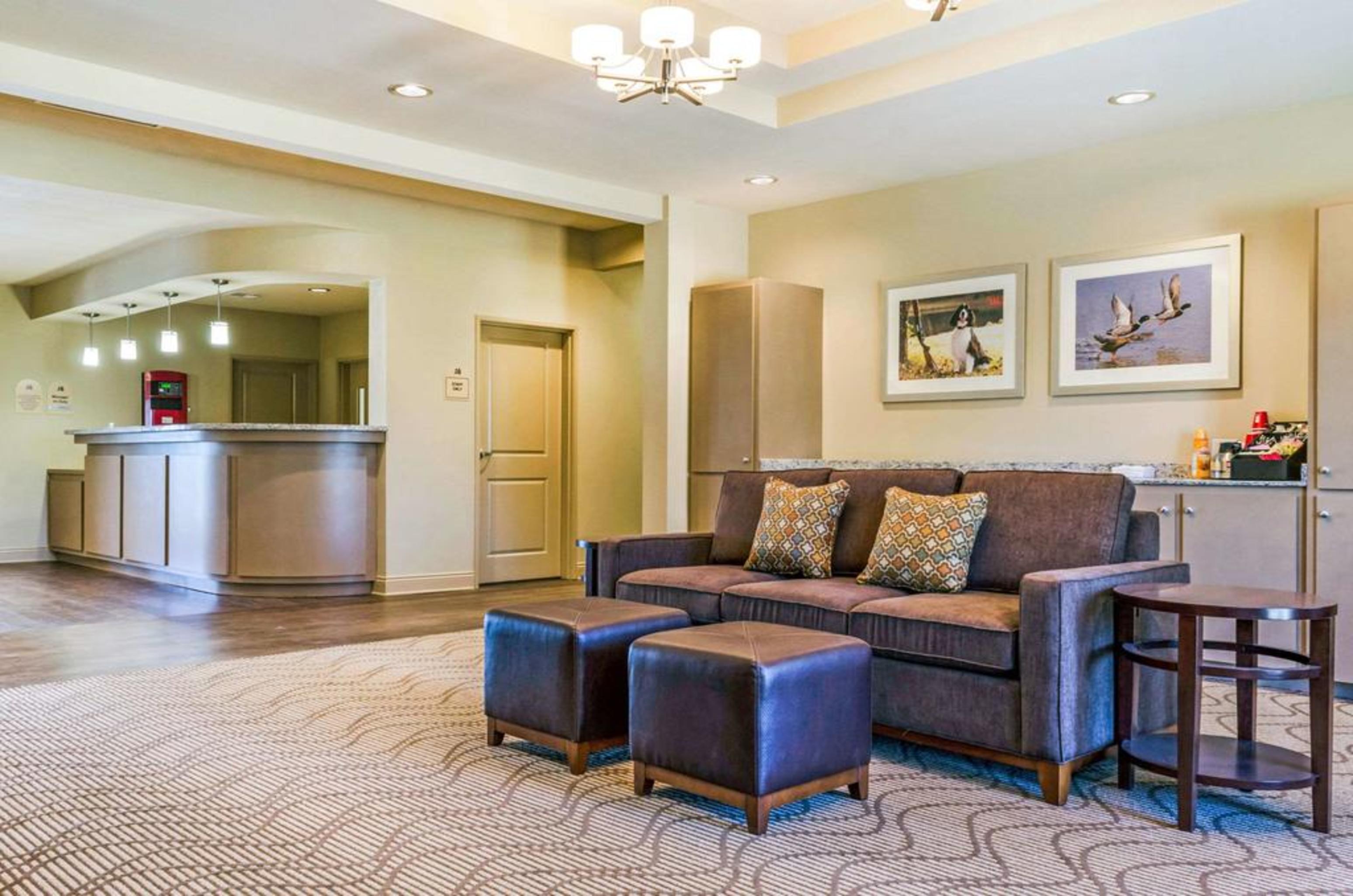 mainstay suites hackberry sportsmans lodge