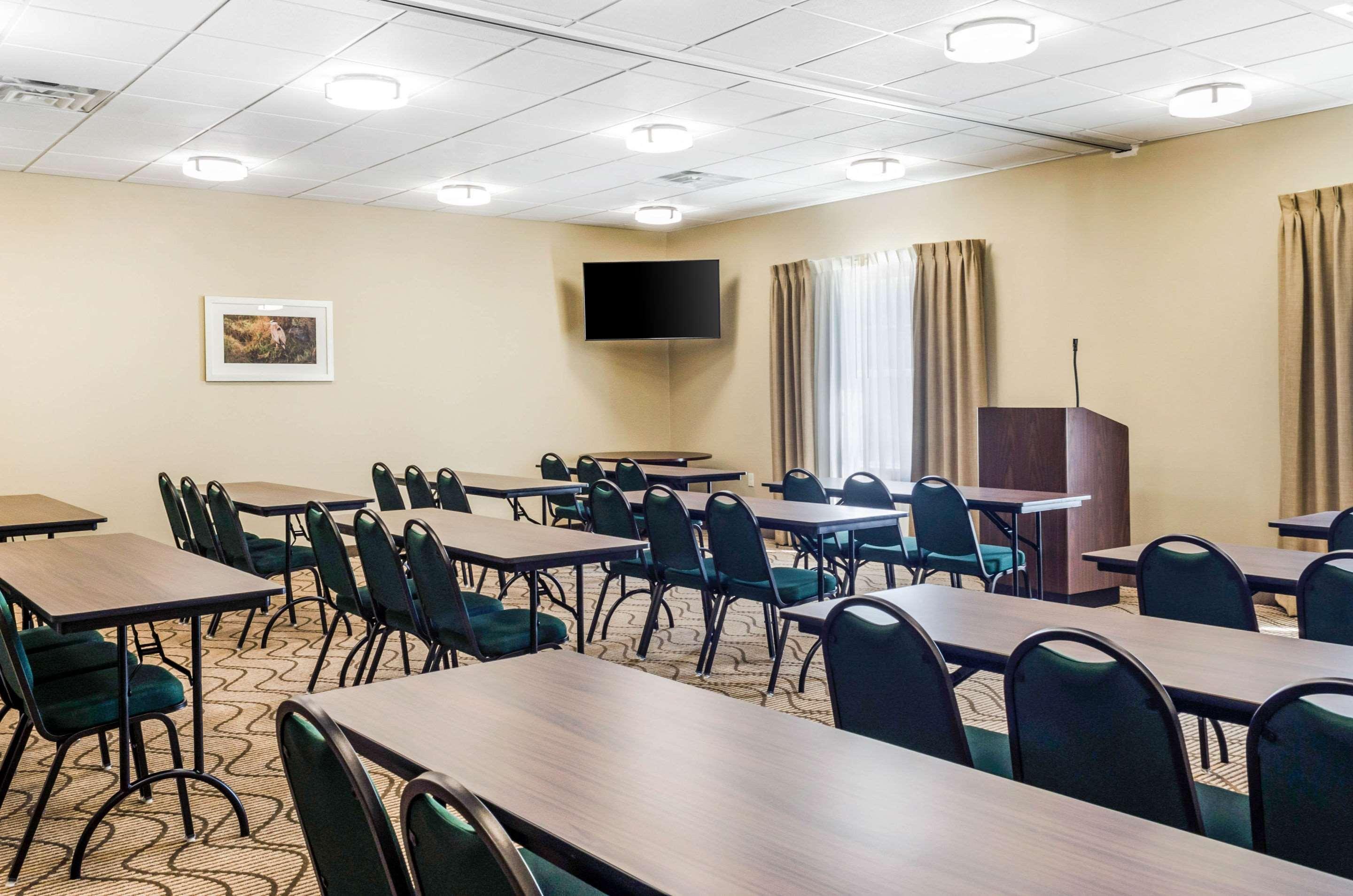 mainstay suites hackberry sportsmans lodge