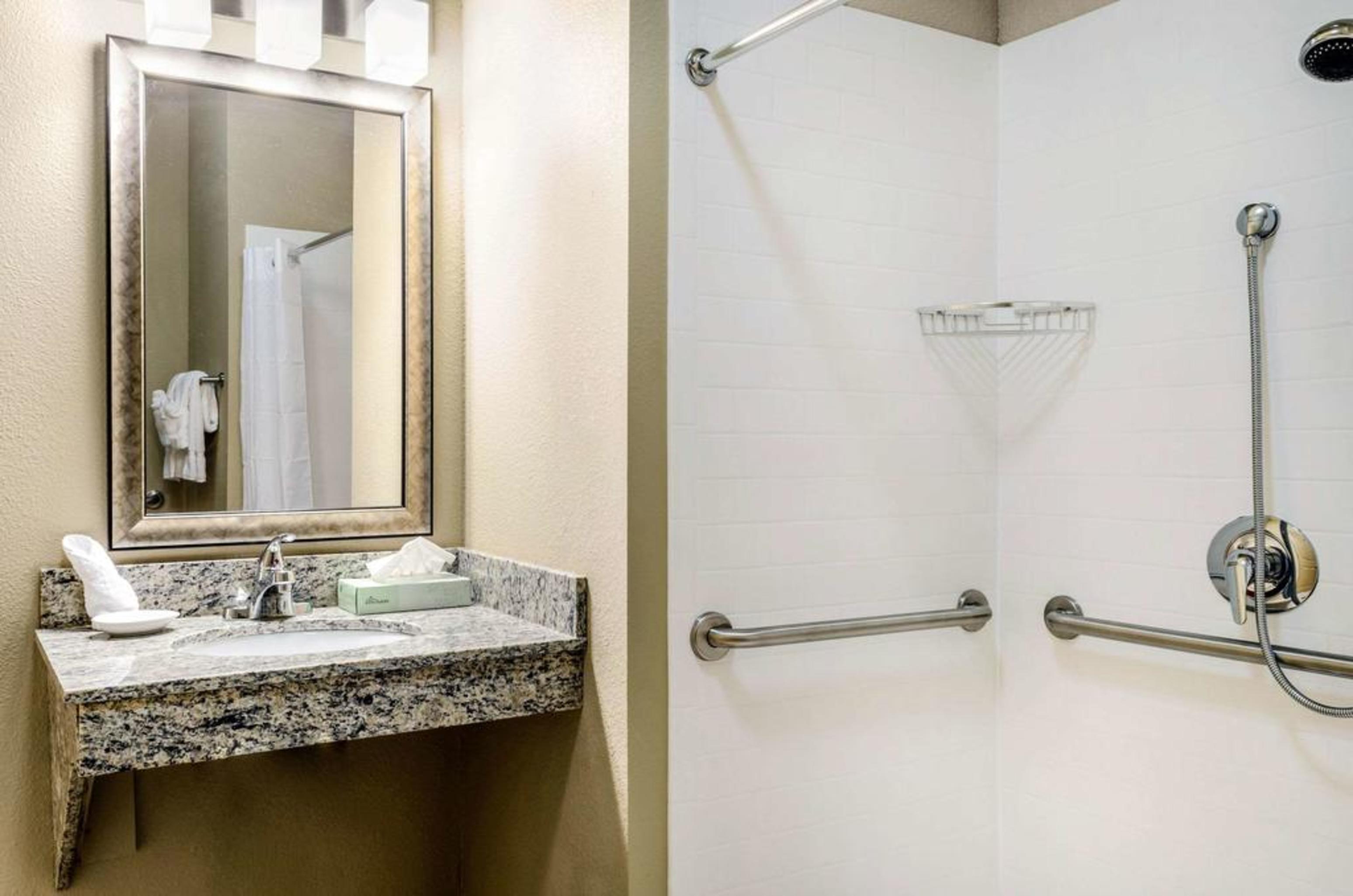 mainstay suites hackberry sportsmans lodge