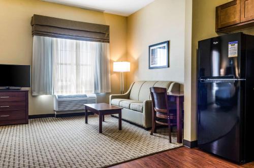 mainstay suites hackberry sportsmans lodge