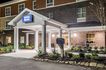 mainstay suites hackberry sportsmans lodge