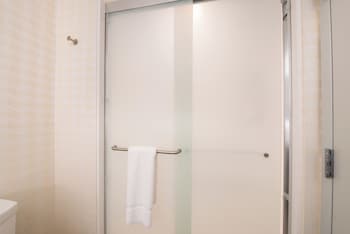 home2 suites by hilton columbia downtown