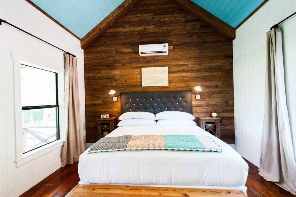 Camp Comfort,United States Of America>>Comfort,4 star