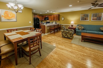 Holiday Inn Club Vacations Hill Country Resort By Ihg,Canyon Lake>>Canyon,3 star