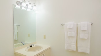 the ponds at foxhollow