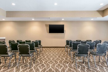 comfort suites florence cincinnati south