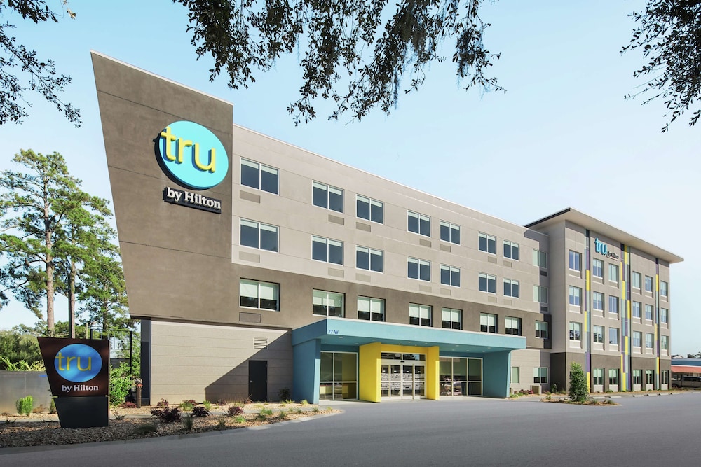 tru by hilton savannah midtown ga