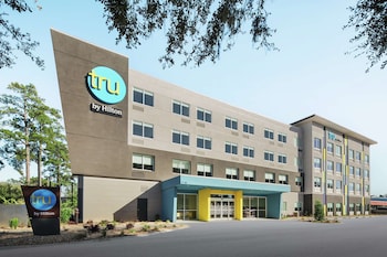 tru by hilton savannah midtown ga