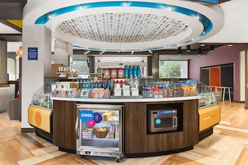 tru by hilton savannah midtown ga