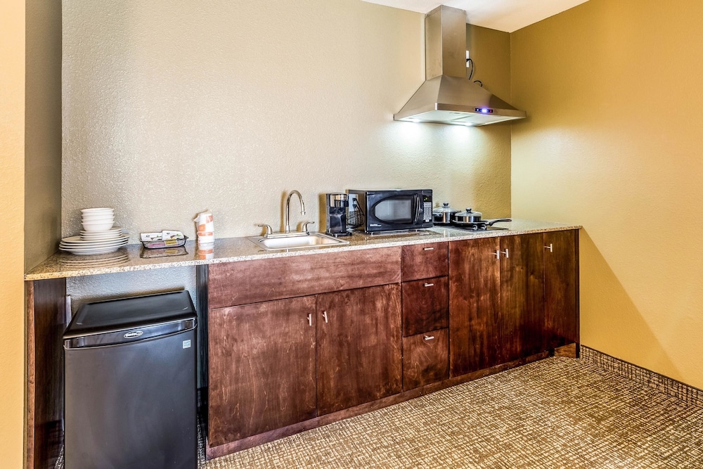 Comfort Suites,Deer Park>>Channelview,3 star