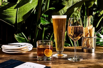 Kimpton Sawyer Hotel By Ihg,Sacramento>>Rancho Cordova,4 star