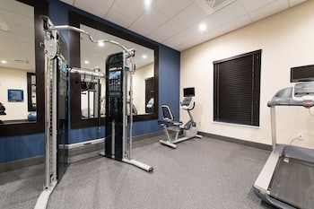 hampton inn and suites walterboro
