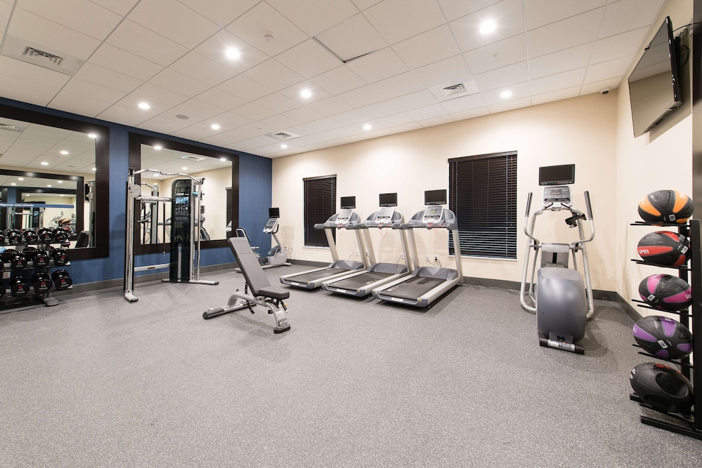 hampton inn and suites walterboro