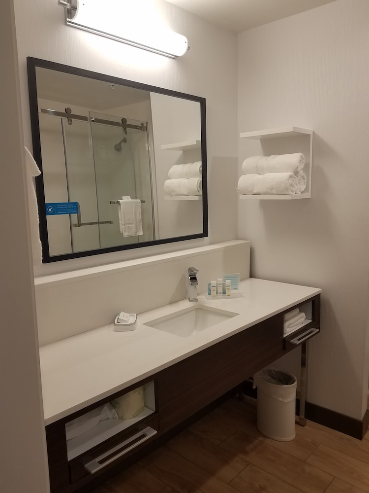hampton inn bulverde texas hill country