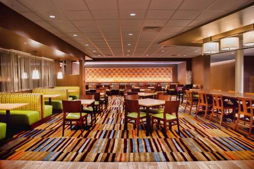 fairfield inn and suites by marriott pocatello
