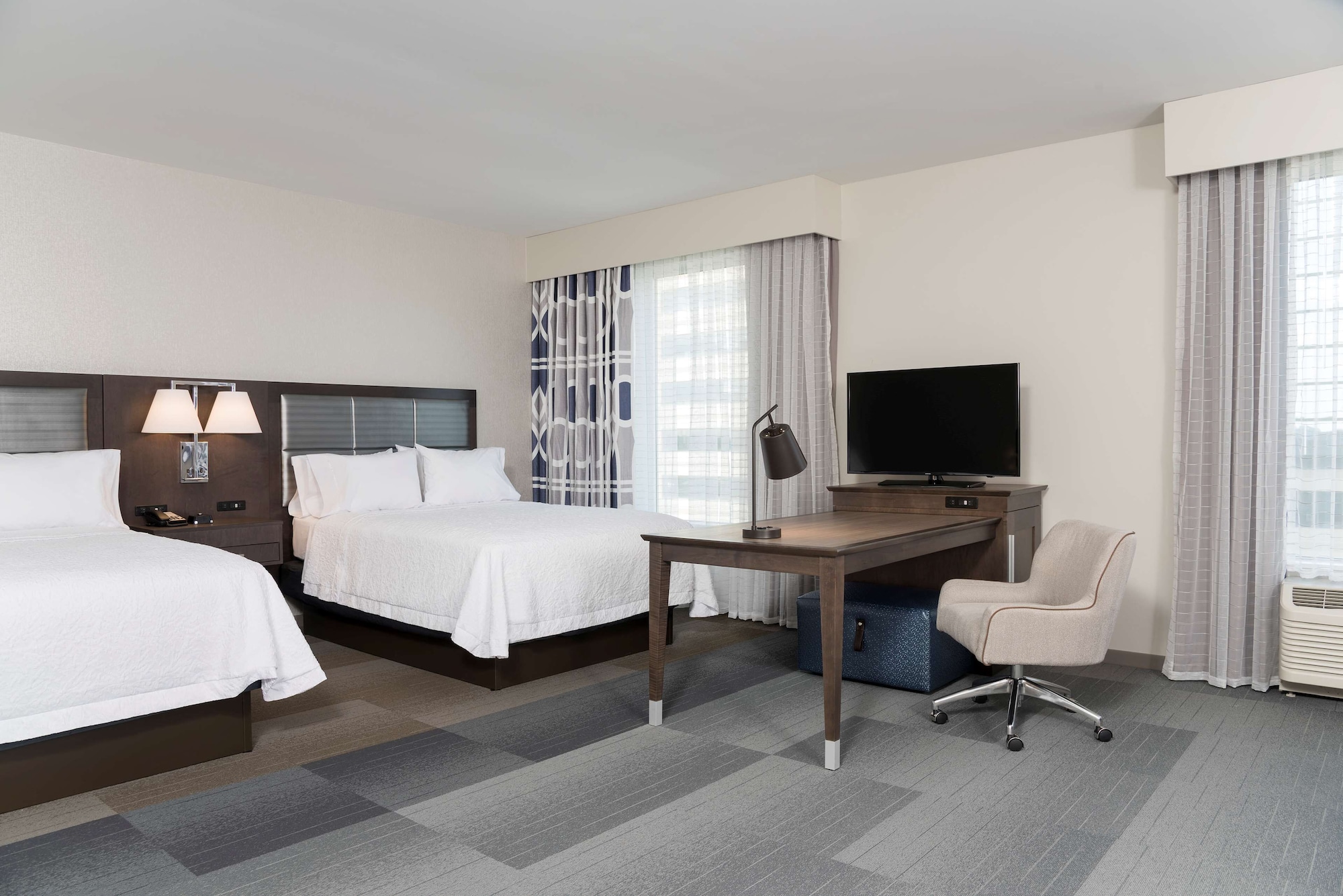 hampton inn and suites indianapolis keystone
