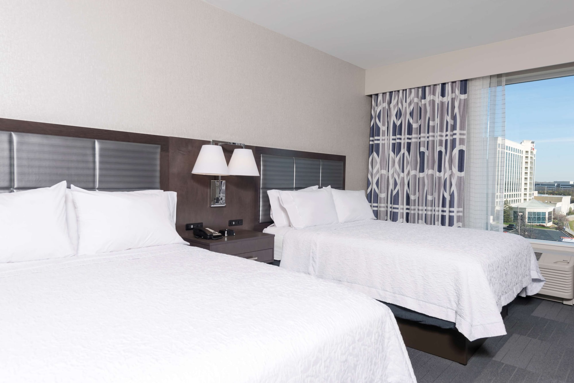 hampton inn and suites indianapolis keystone