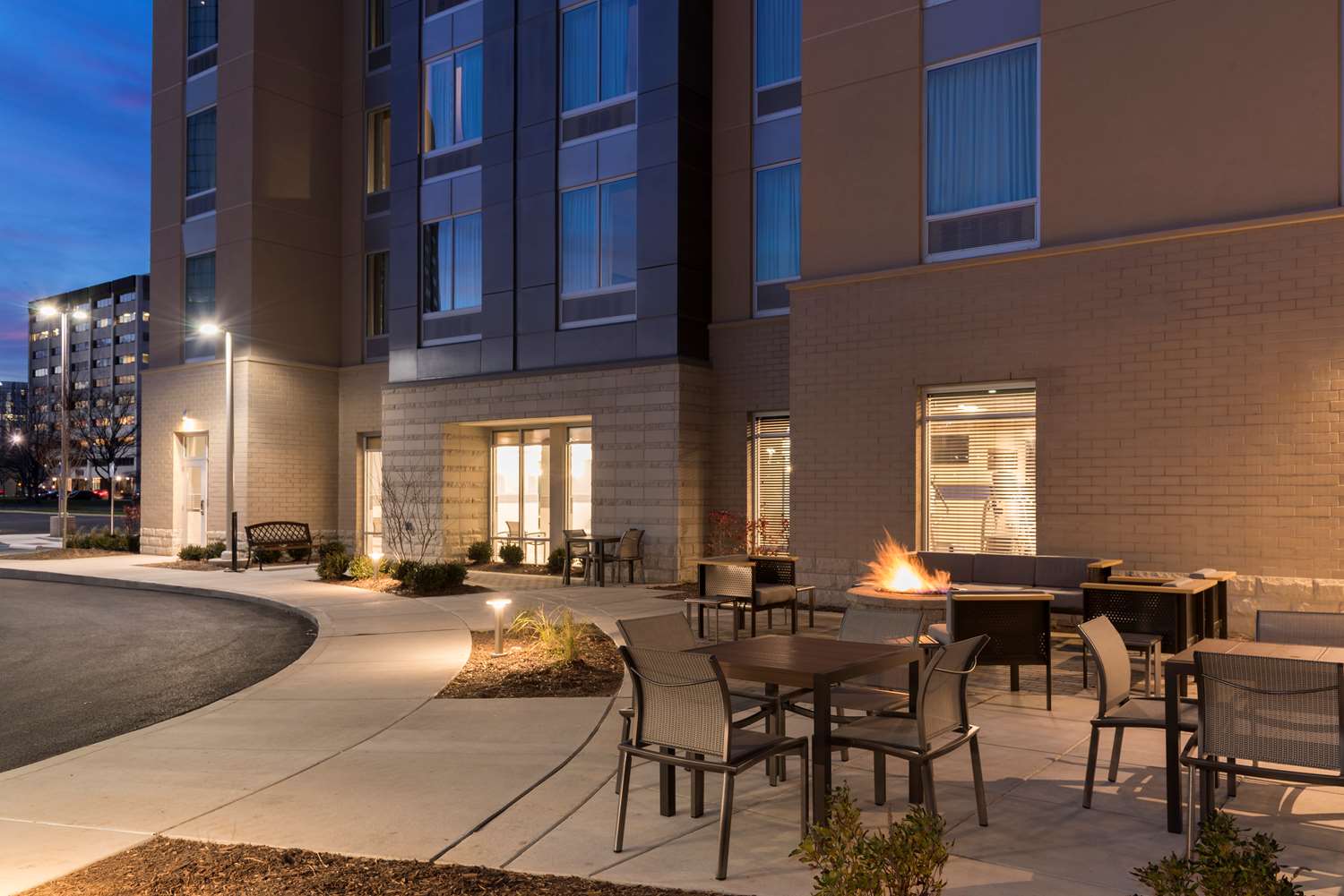 hampton inn and suites indianapolis keystone
