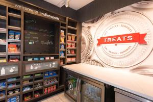 hampton inn and suites indianapolis keystone