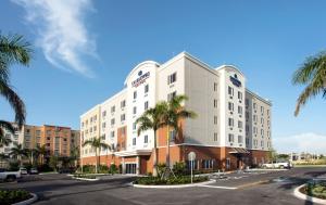 Candlewood Suites Miami Exec Airport - Kendall By Ihg,Downtown Miami>>Country Walk,3 star