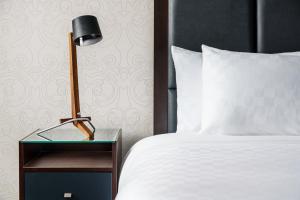 joinery hotel pittsburgh curio collection by hilton