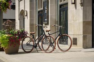 joinery hotel pittsburgh curio collection by hilton