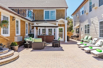 the palms hotel fire island