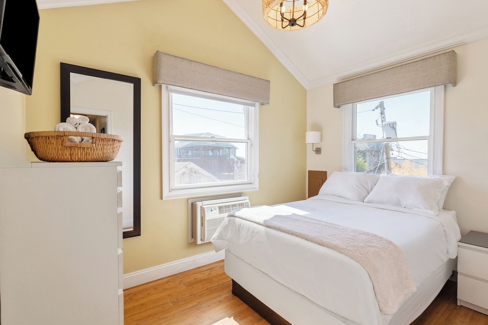 the palms hotel fire island