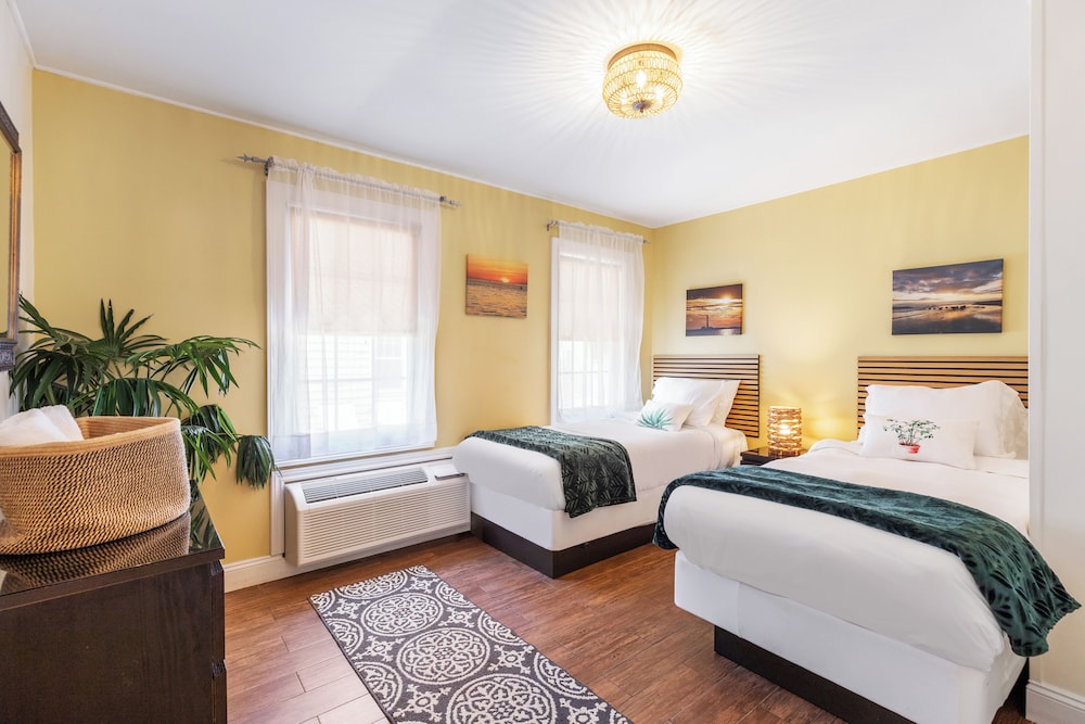 the palms hotel fire island